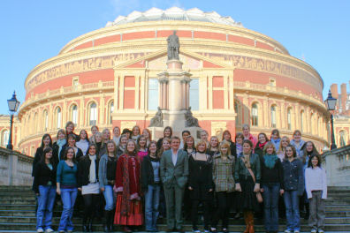 classic response 2 with Aled Jones outside the Royal Albert Hall