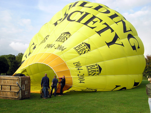 Image:Yellow.balloon.inflation.arp.jpg