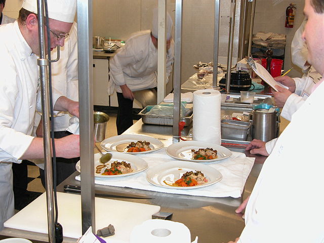 Image:Chef preparing food 2.jpg
