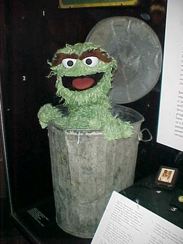 Image:Oscar the grouch at smithsonian.jpg
