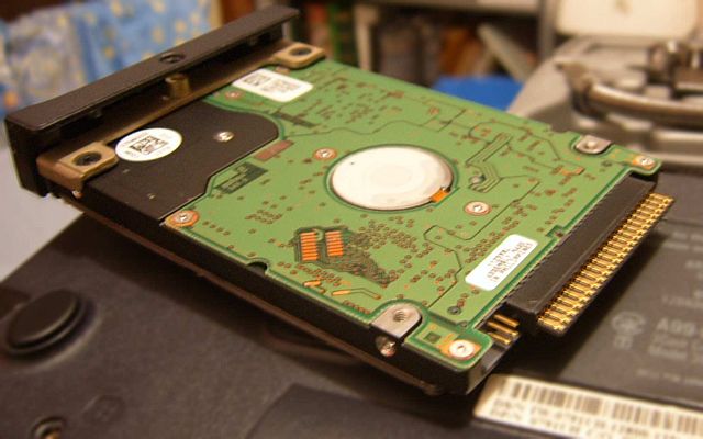 Image:Dell laptop hard disk.jpg