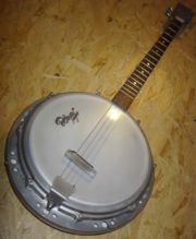A four-string banjo
