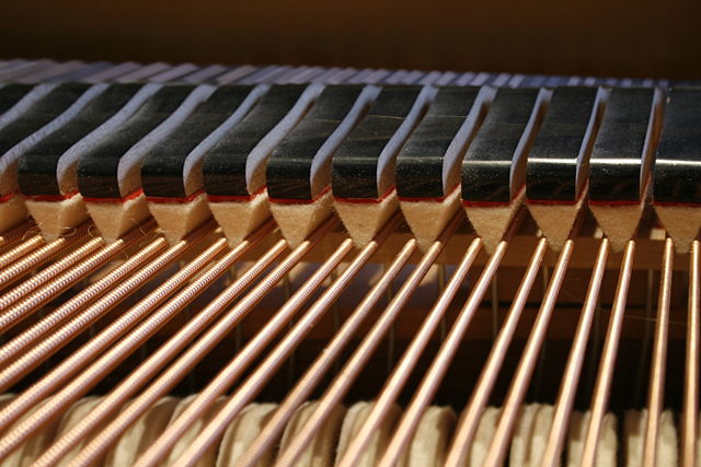 Image:Piano hammers.jpg