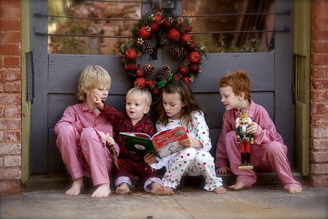 Image:Children reading The Grinch.jpg