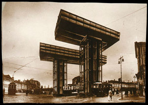 Wolkenbügel ("Cloud-hanger"): photomontage of an unexecuted building designed by El Lissitzky in 1924.