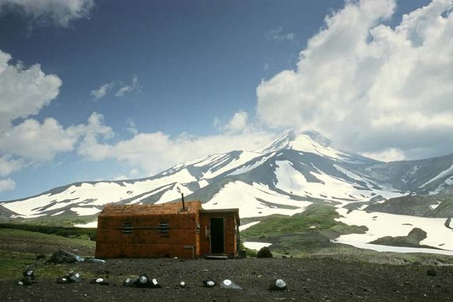 Image:Avachinsky Volcano.jpg