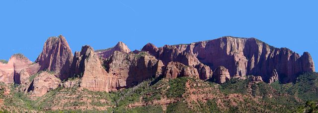 Image:Kolob Canyons midway through Kolob Canyons Road.jpg