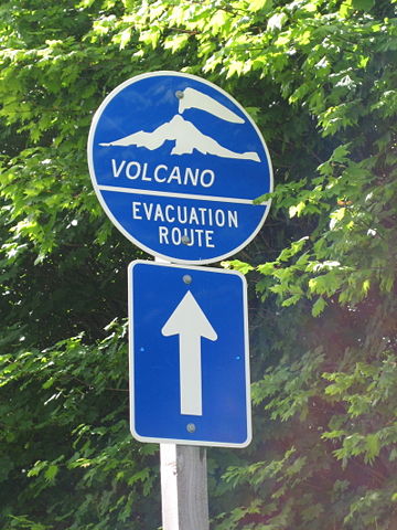 Image:Volcano evacuation route sign.jpg
