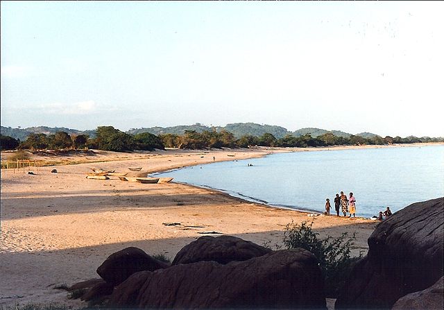Image:Mwaya Beach, Malawi.jpg