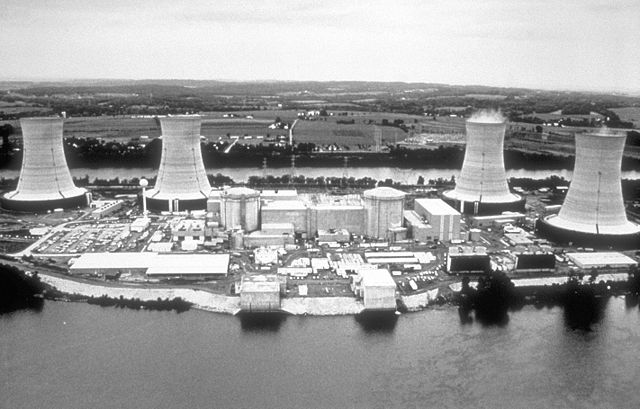 Image:Three Mile Island nuclear power plant.jpg
