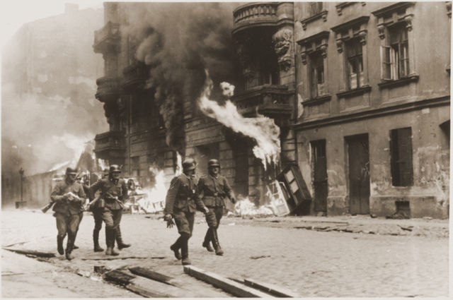 Image:Ghetto Uprising Warsaw2.jpg
