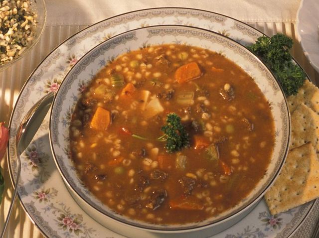 Image:Vegetable beef barley soup.jpg