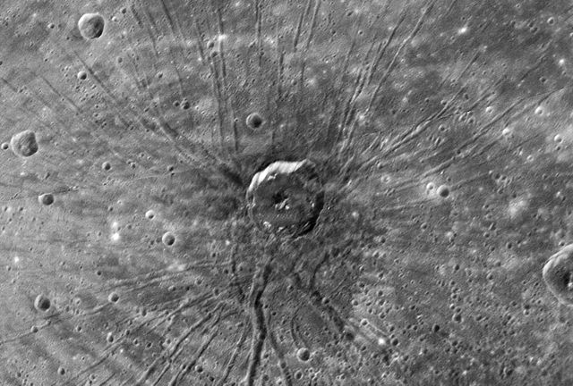 Image:Spider crater on planet mercury.jpg