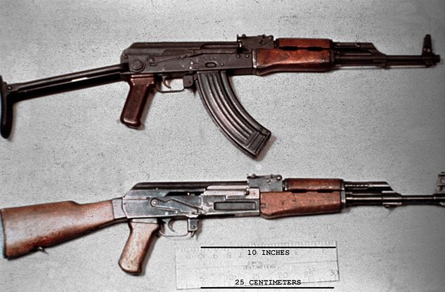Image:AKMS and AK-47 DD-ST-85-01270.jpg