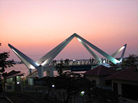 The Chinese fishing net bridge in Kochi