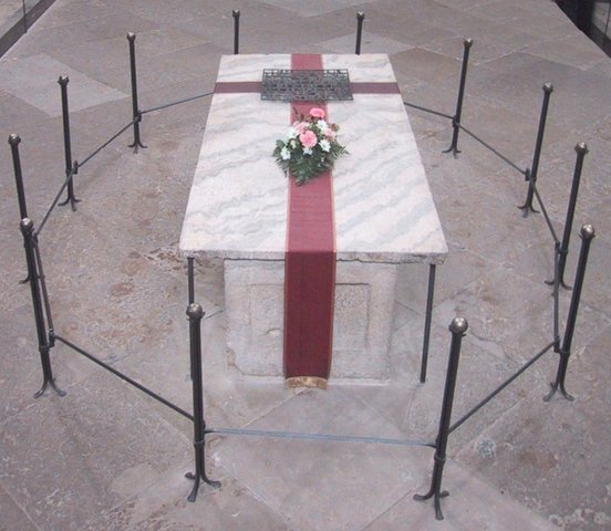 Image:Grave of Otto I, Holy Roman Emperor.jpg