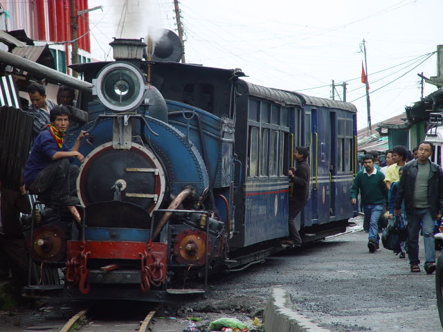 Image:Darjeeling Himalayan Railway.jpg