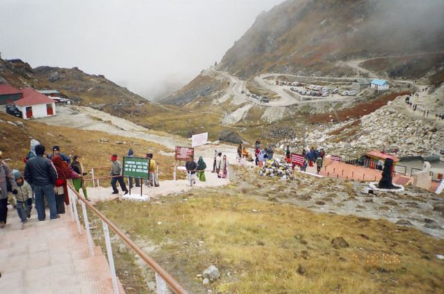 Image:Nathu La-Stairs.JPG