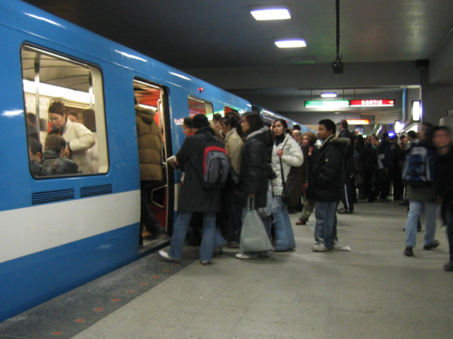 Image:Montreal-Metro-Rush Hour-01.png