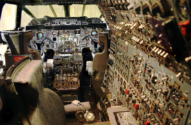 Image:Concorde interior.jpg