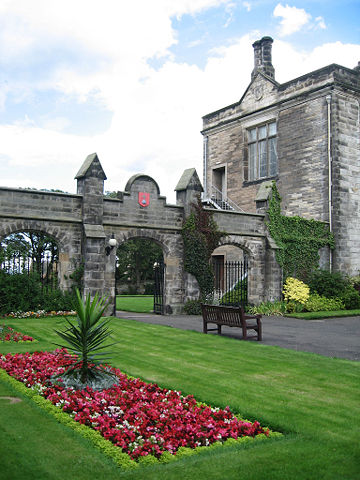 Image:University of St Andrews Courtyard.jpg