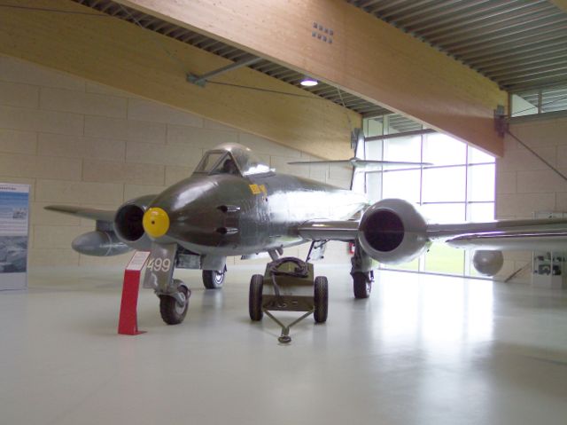 Image:Gloster Meteor F. MK. 8 1.jpg