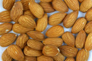 Raw almonds