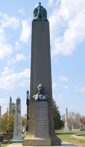 Image:John Tyler's grave.JPG