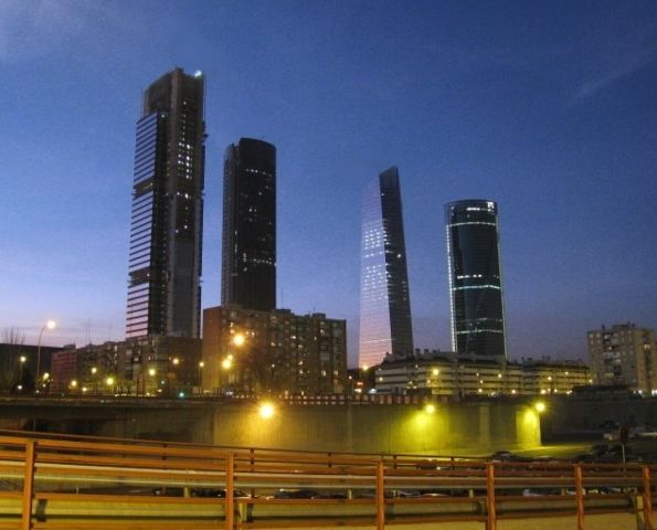 Image:MadridSkyline2008.jpg