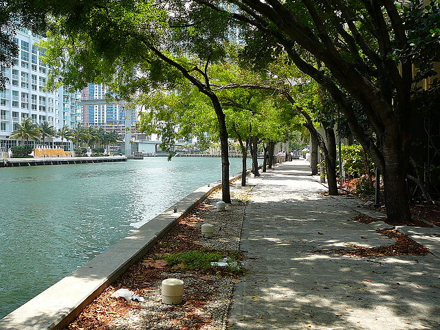 Image:Miami Riverwalk.jpg
