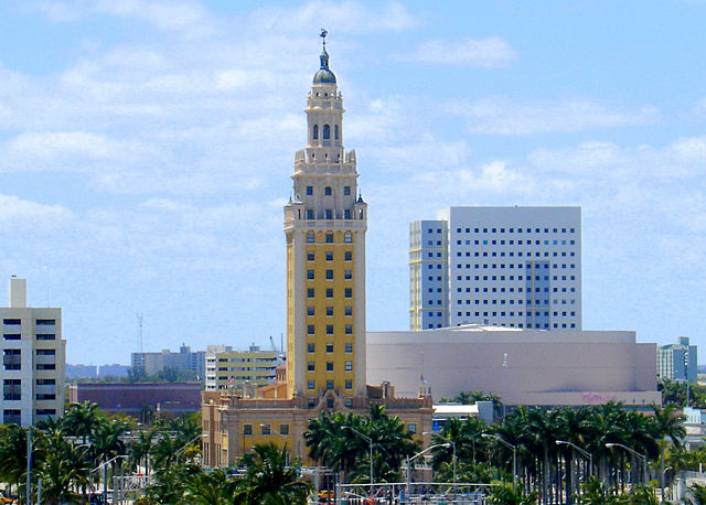 Image:Miami freedom tower for wikipedia by tom schaefer miamitom 0004.JPG