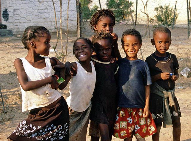 Image:Children in Namibia(1 cropped).jpg