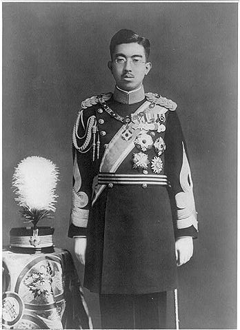 Image:Hirohito in dress uniform.jpg
