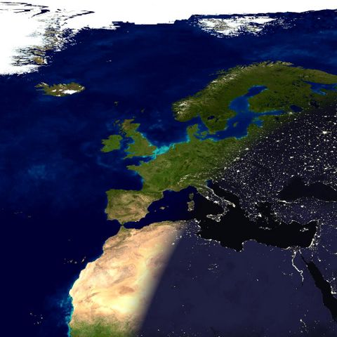 Image:Nightfall europe-and-afrika 20050507-184500.jpg