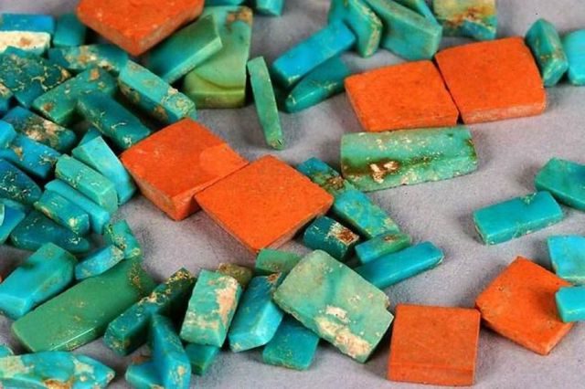 Image:Chacoan turquoise with argillite.jpg