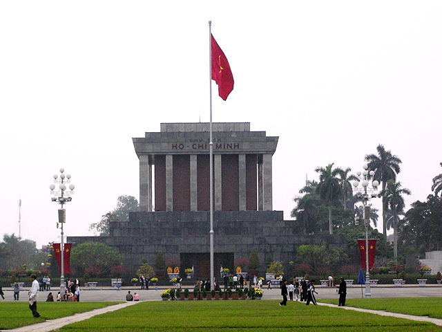 Image:Ho Chi Minh Mausoleum 2006.jpg