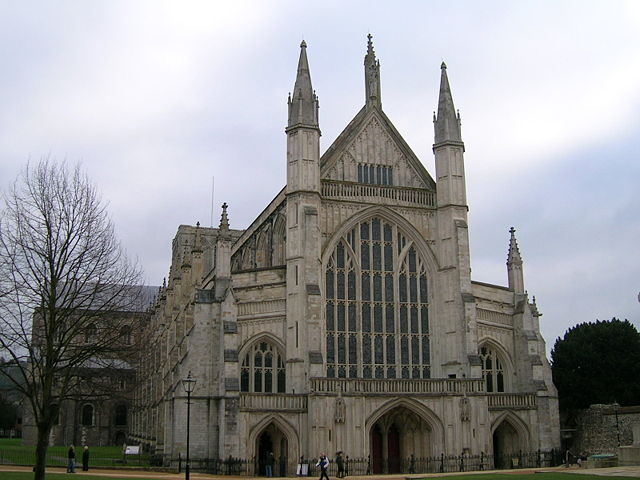 Image:Winchester Cathedral.JPG