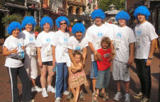 An SOS team running in the 2006 British 10km run