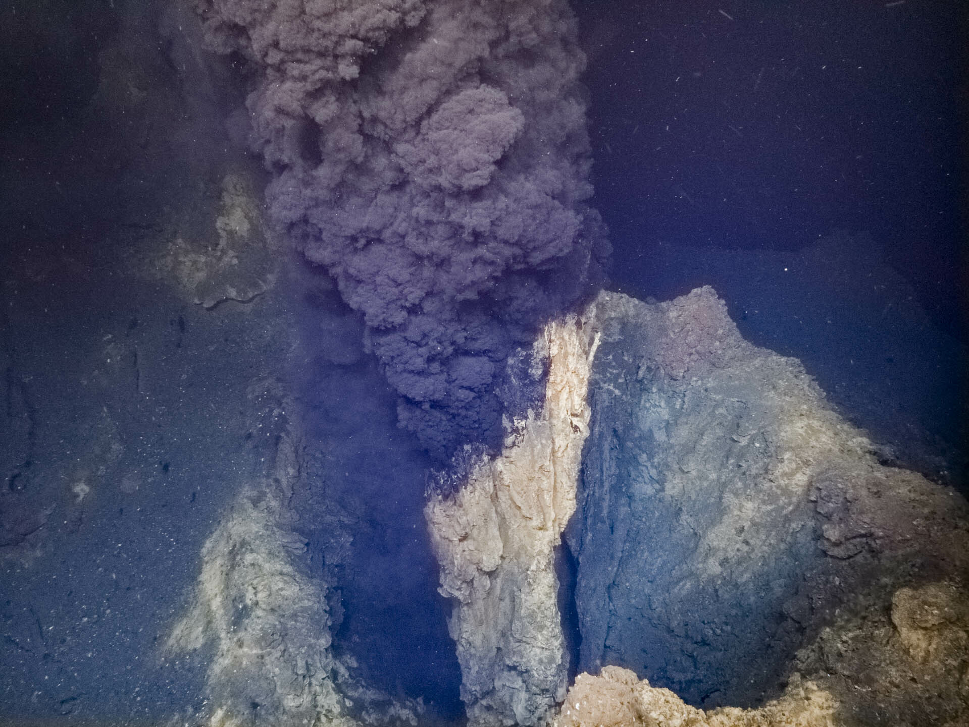 A "black smoker" hydrothermal vent documented by the HACON mission.