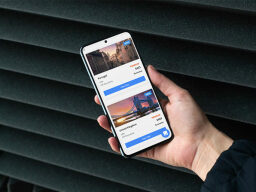 Phone using the Dollar Flight Club: Lifetime Subscription.