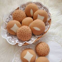 Felt buns from mamabearstore
