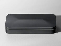 Featureless black box