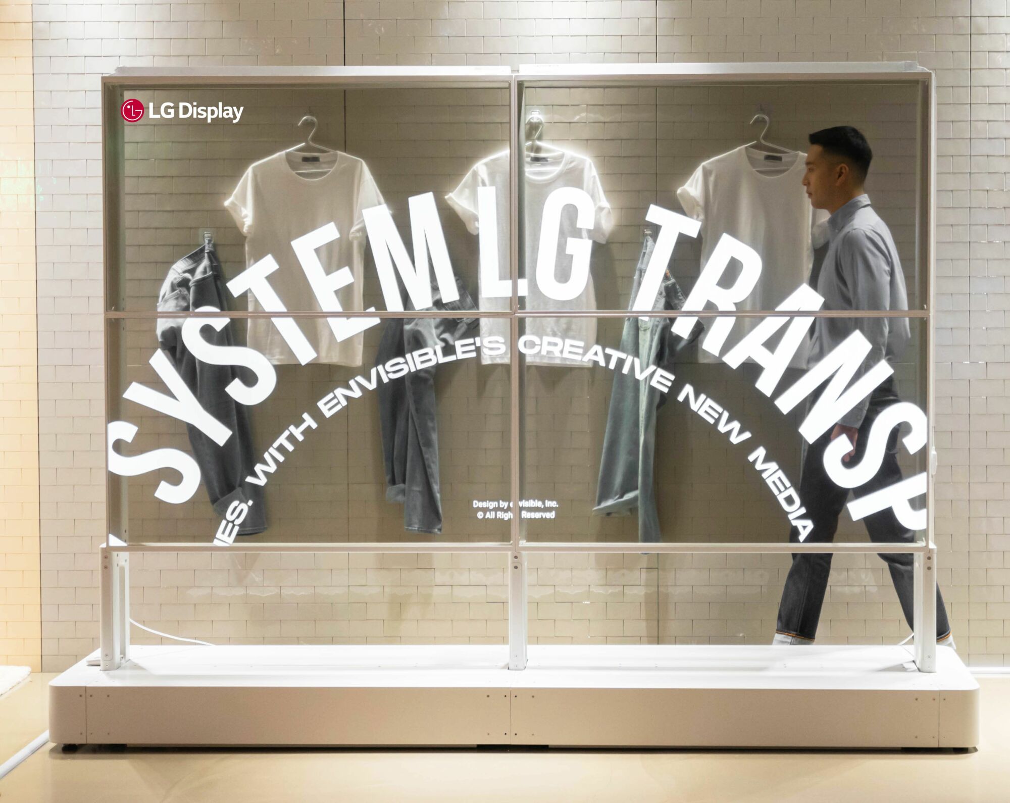 LG Show Window