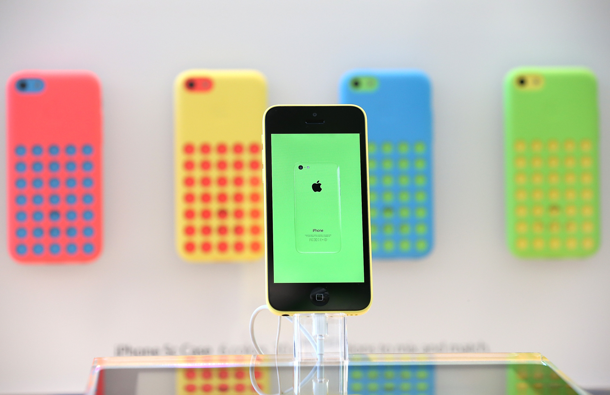 Image of iPhone 5c on sale in Palo Alto, California