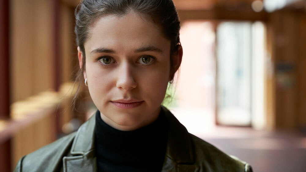 Alison Oliver as Frances in "Conversations With Friends"