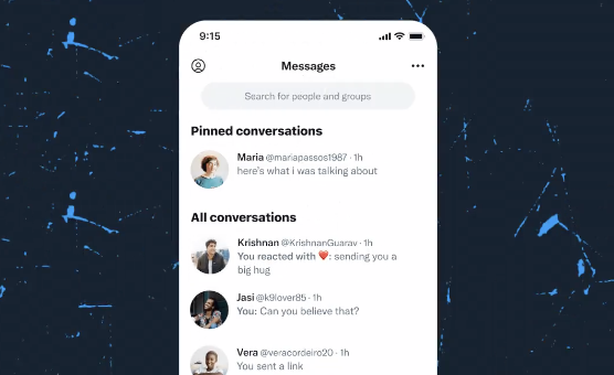 A phone demonstrating Twitter pinned DMs.