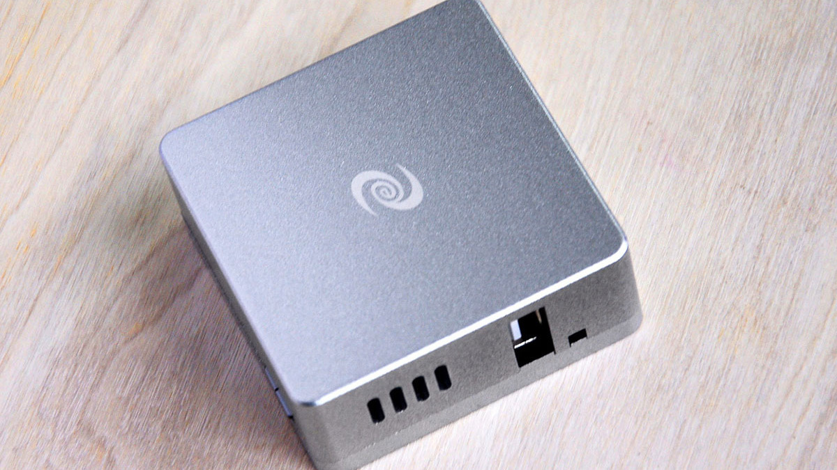 Silver cubic vpn hardware with open ports