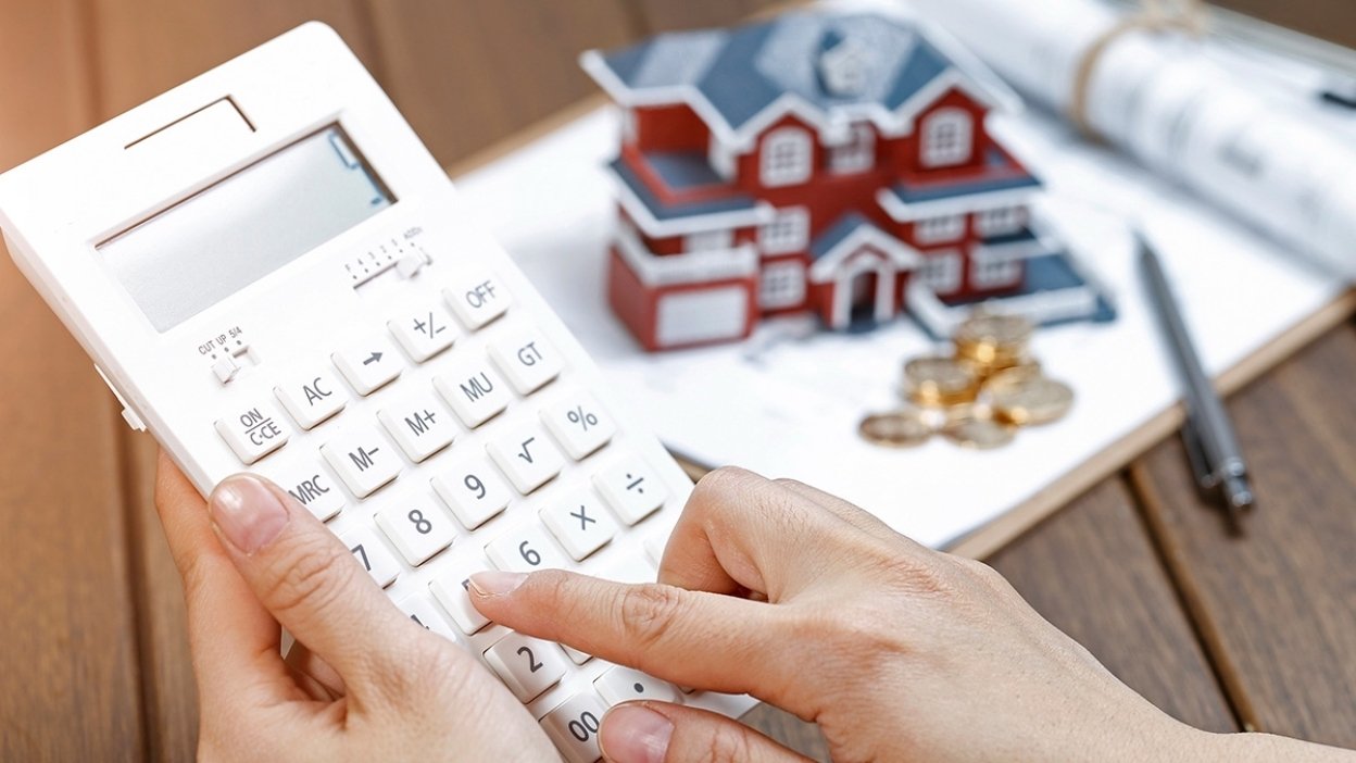 Calculator and house