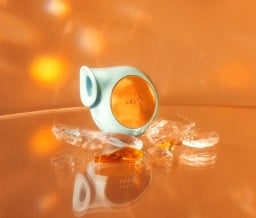 blue lelo sila on orange background