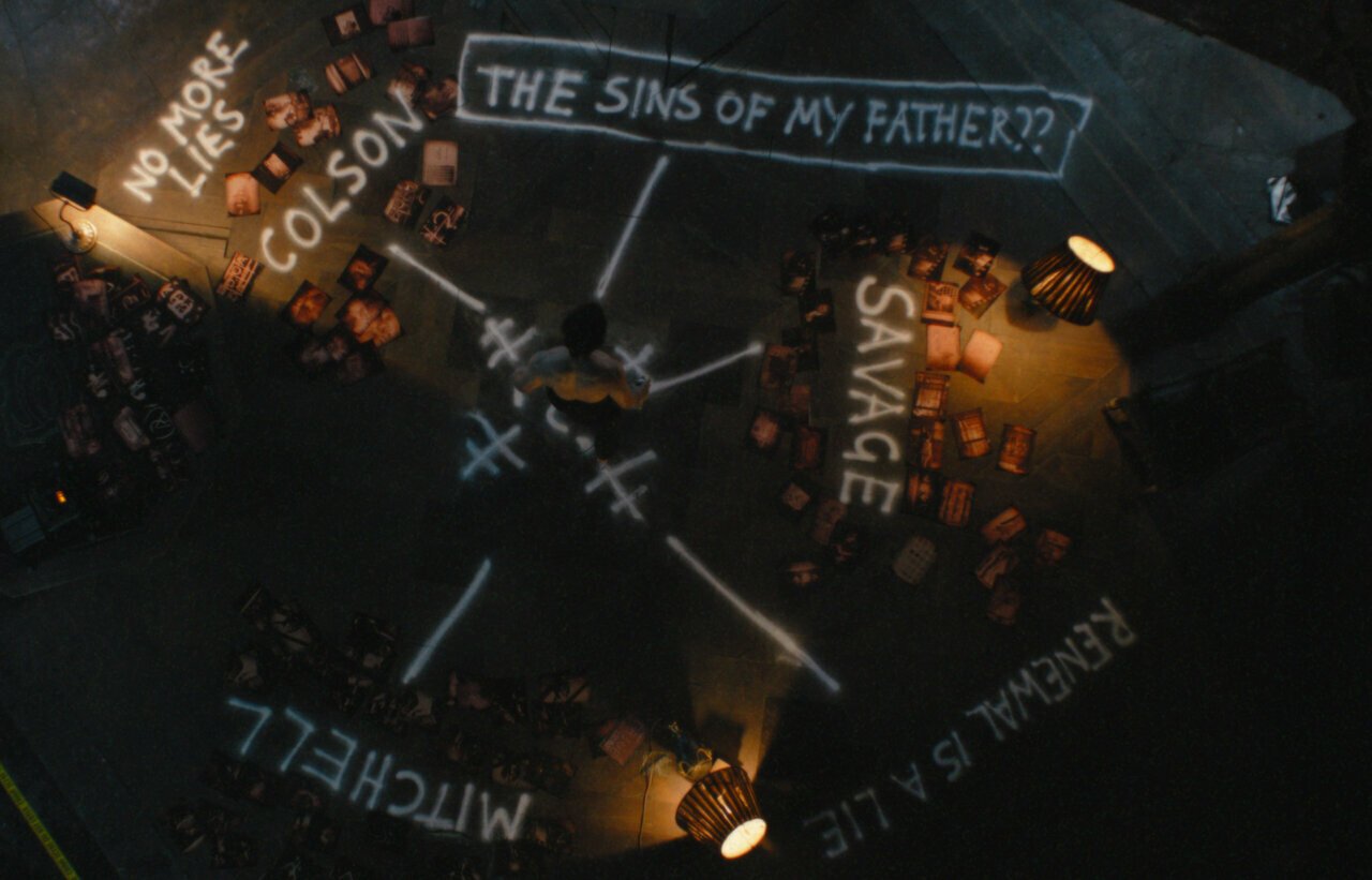 The Riddler's Qanon conspiracy theory map in The Batman